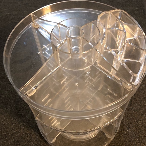Amazon Other - Makeup organizer carousel
